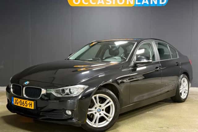 BMW 3-Serie (2015) thumbnail 1
