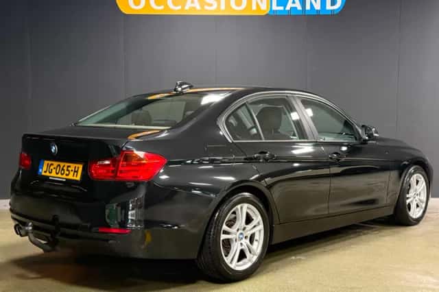 BMW 3-Serie (2015) thumbnail 2