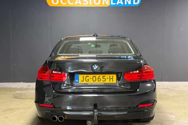BMW 3-Serie (2015) thumbnail 6