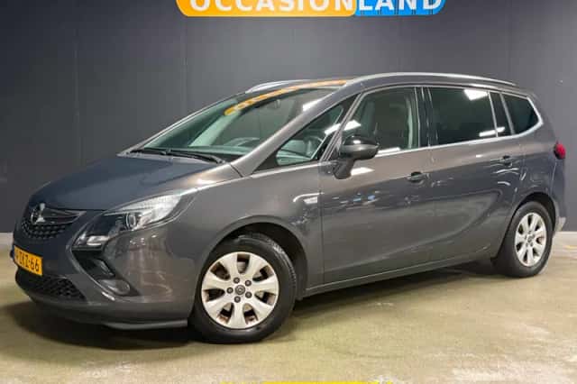 Opel Zafira (2015) thumbnail 1