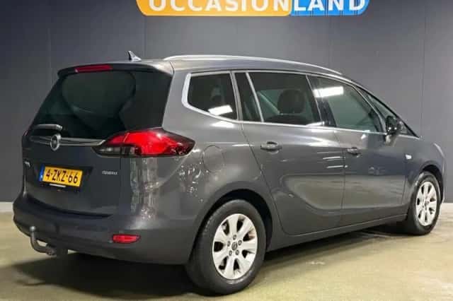 Opel Zafira (2015) thumbnail 2
