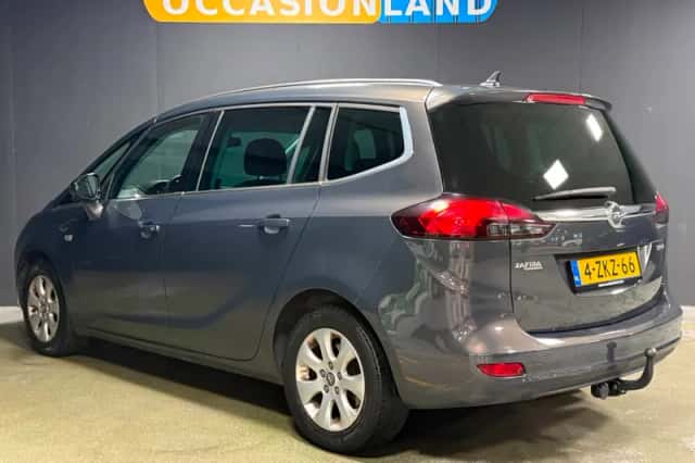 Opel Zafira (2015) thumbnail 3