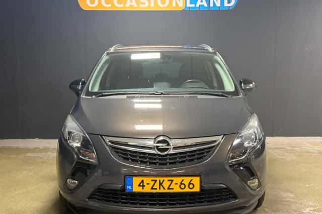 Opel Zafira (2015) thumbnail 5