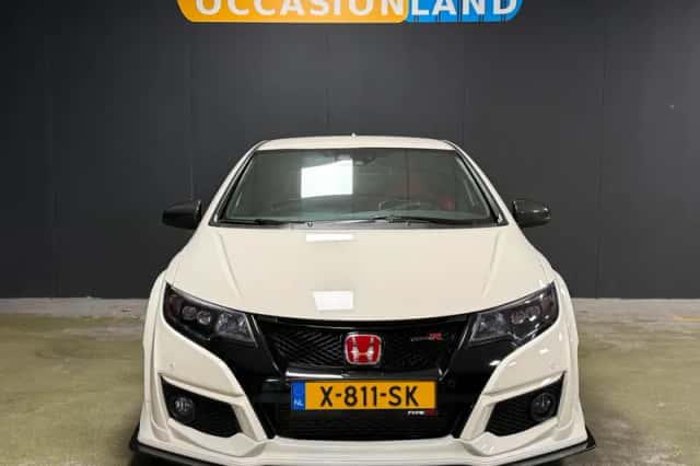 Honda Civic (2017) thumbnail 5