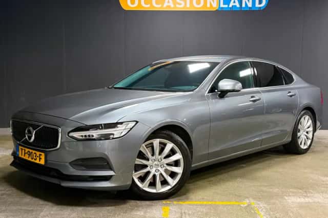 Volvo S90 (2018) thumbnail 1