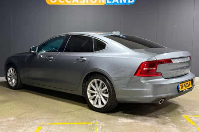 Volvo S90 (2018) thumbnail 3