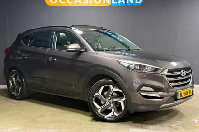 Hyundai Tucson (2015) thumbnail 4