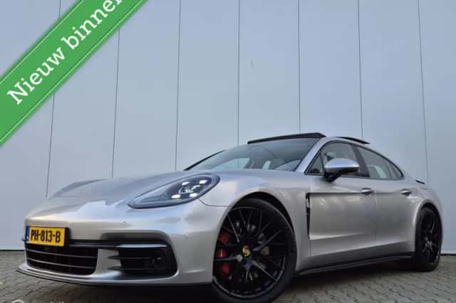 Porsche Panamera (2017) thumbnail 1
