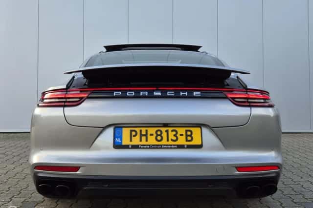Porsche Panamera (2017) thumbnail 4