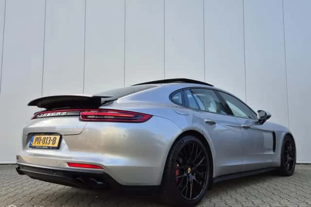 Porsche Panamera (2017) thumbnail 5