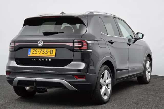 Volkswagen T-Cross (2019) thumbnail 2