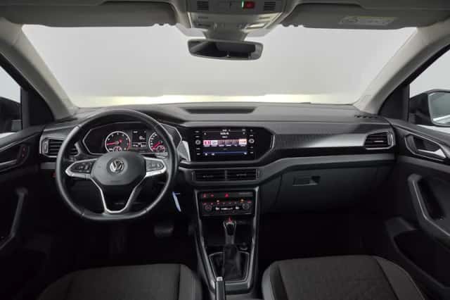 Volkswagen T-Cross (2019) thumbnail 3