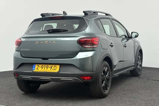 Dacia Sandero Stepway (2024) thumbnail 2