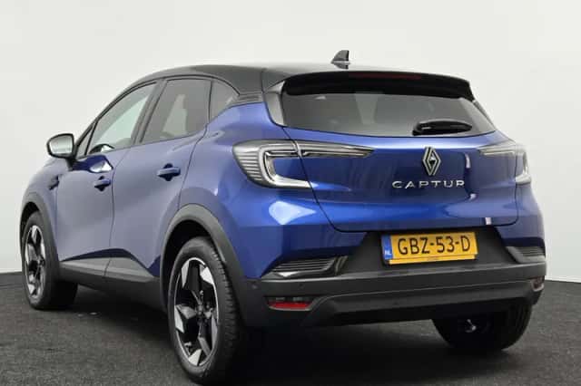 Renault Captur (2024) thumbnail 6