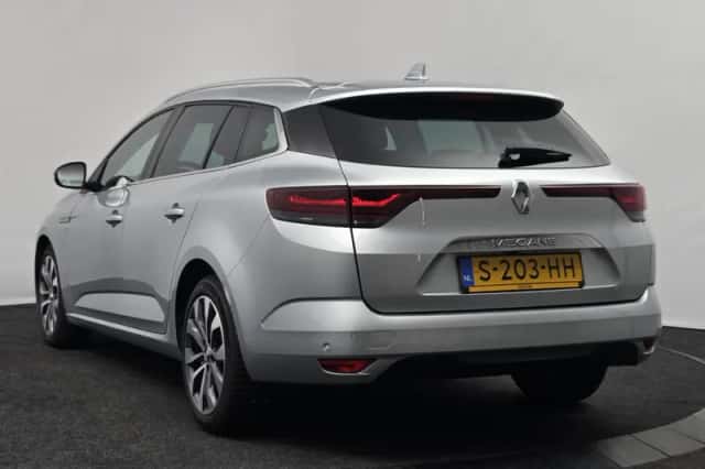 Renault Mégane (2023) thumbnail 6