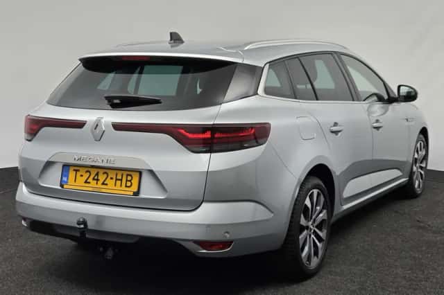 Renault Mégane (2023) thumbnail 2