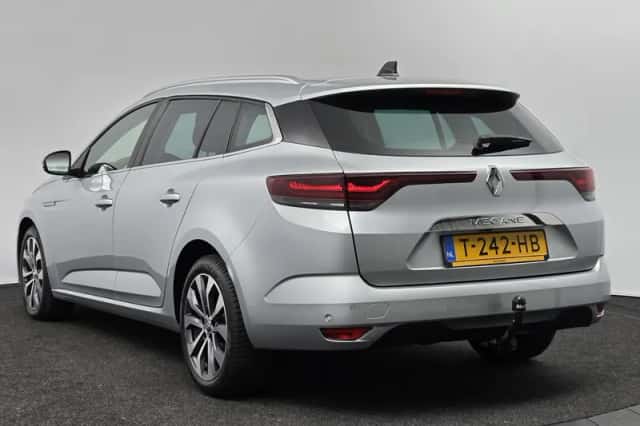 Renault Mégane (2023) thumbnail 6