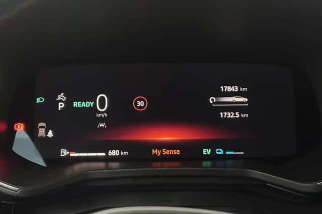 Renault Clio (2025) thumbnail 4