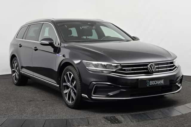 Volkswagen Passat (2023) thumbnail 5