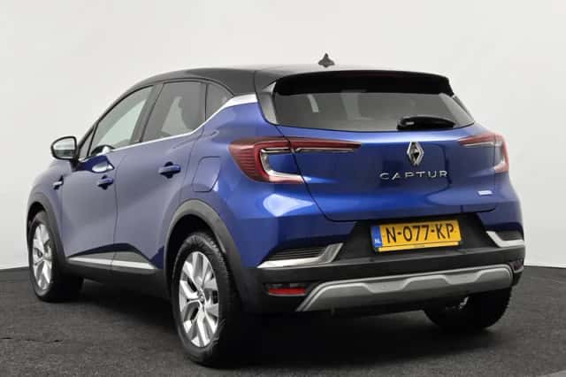 Renault Captur (2021) thumbnail 6