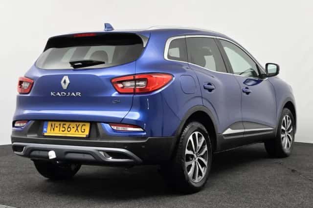 Renault Kadjar (2022) thumbnail 2