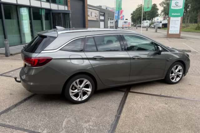 Opel Astra (2017) thumbnail 4