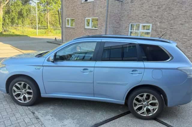Mitsubishi Outlander (2014) thumbnail 5