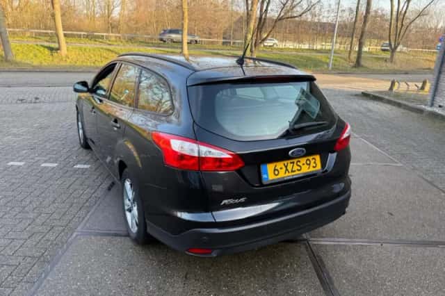 Ford Focus (2014) thumbnail 5