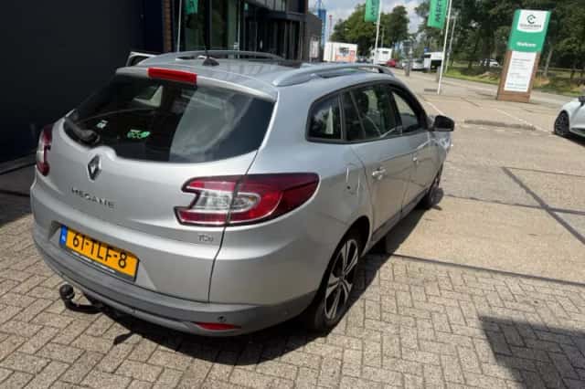 Renault Mégane (2012) thumbnail 3