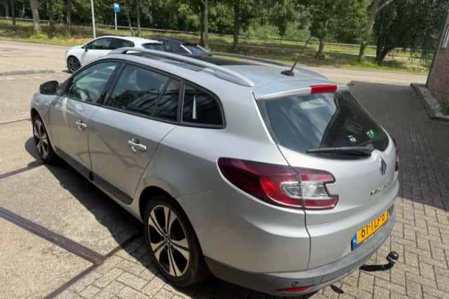 Renault Mégane (2012) thumbnail 5