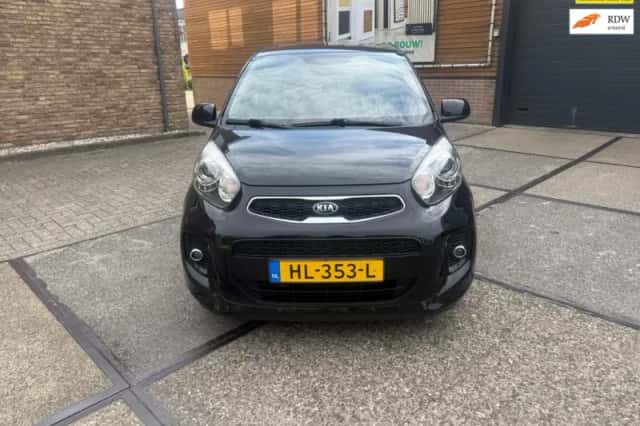 Kia Picanto (2015) thumbnail 1