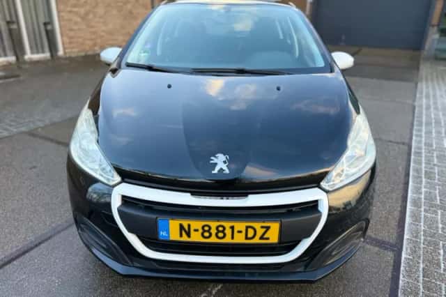Peugeot 208 (2016) thumbnail 4