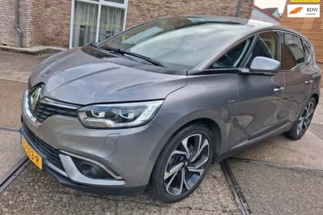 Renault Scénic (2017) thumbnail 1