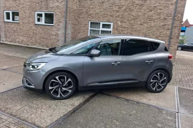 Renault Scénic (2017) thumbnail 3