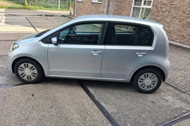 Volkswagen Up! (2016) thumbnail 5