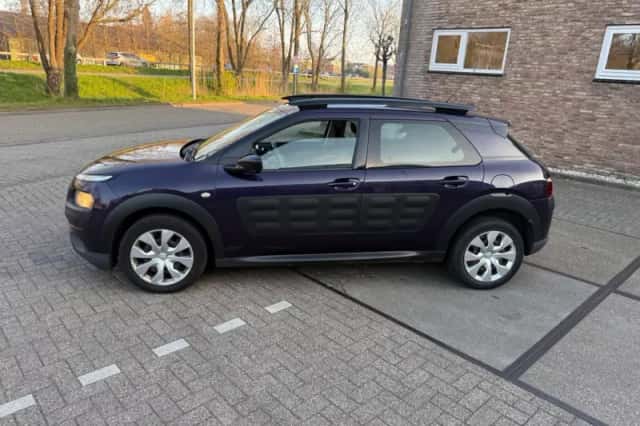 Citroën C4 Cactus (2016) thumbnail 3