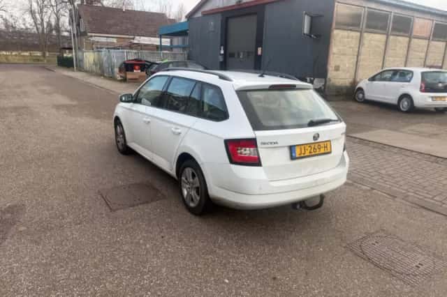 Škoda Fabia (2016) thumbnail 2