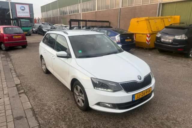 Škoda Fabia (2016) thumbnail 3