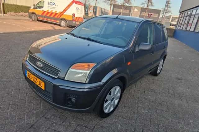 Ford Fusion (2007) thumbnail 3