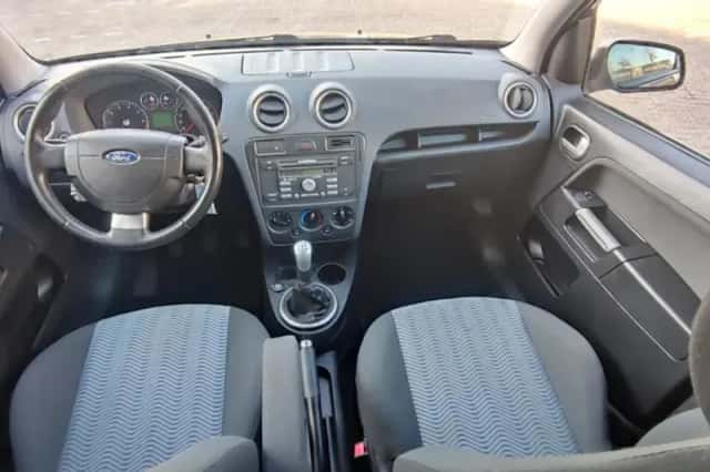 Ford Fusion (2007) thumbnail 6