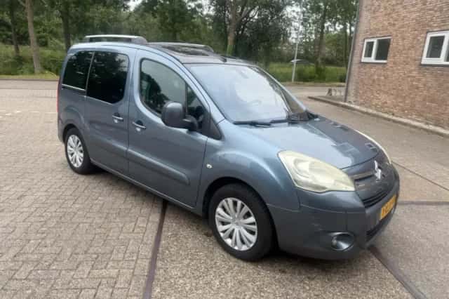 Citroën Berlingo (2008) thumbnail 2