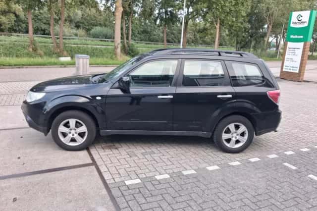 Subaru Forester (2009) thumbnail 5