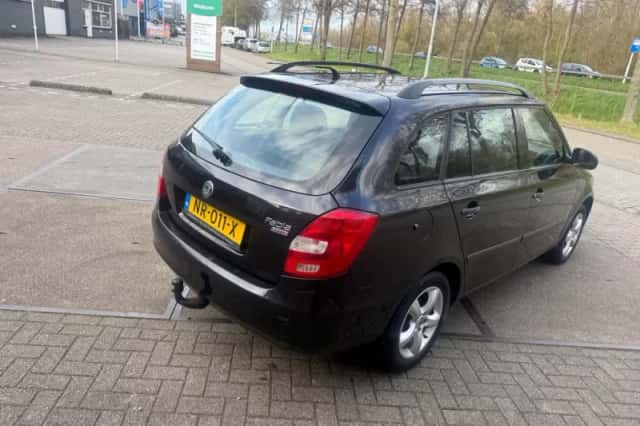 Škoda Fabia (2009) thumbnail 4