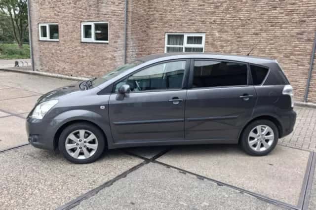 Toyota Verso (2008) thumbnail 2