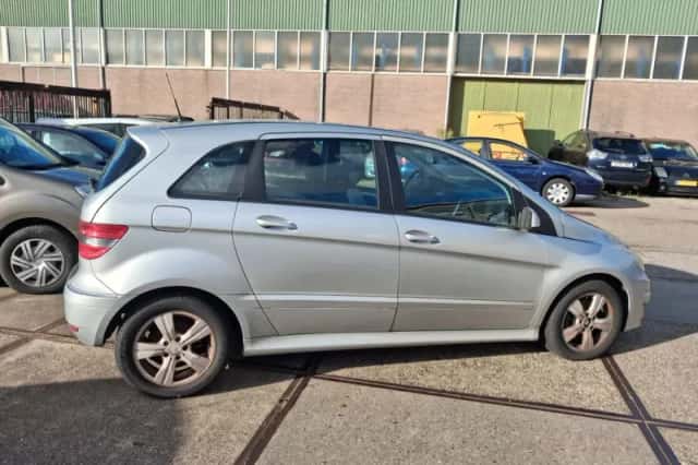 Mercedes-Benz B-Klasse (2009) thumbnail 6