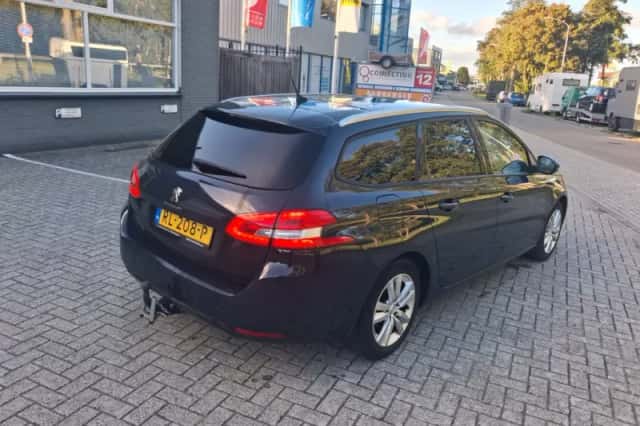 Peugeot 308 (2018) thumbnail 4