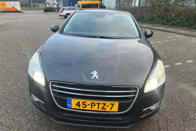 Peugeot 508 (2011) thumbnail 3