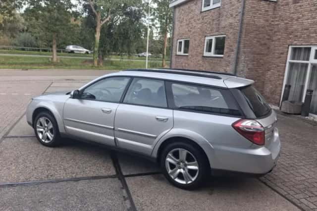 Subaru Outback (2007) thumbnail 4