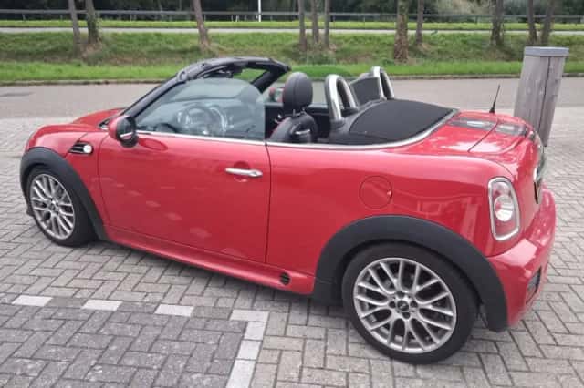 MINI Cabrio (2013) thumbnail 4