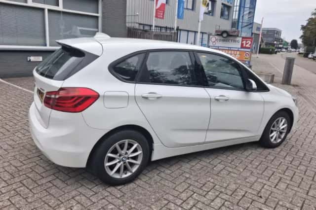 BMW 2-Serie Active Tourer (2014) thumbnail 2